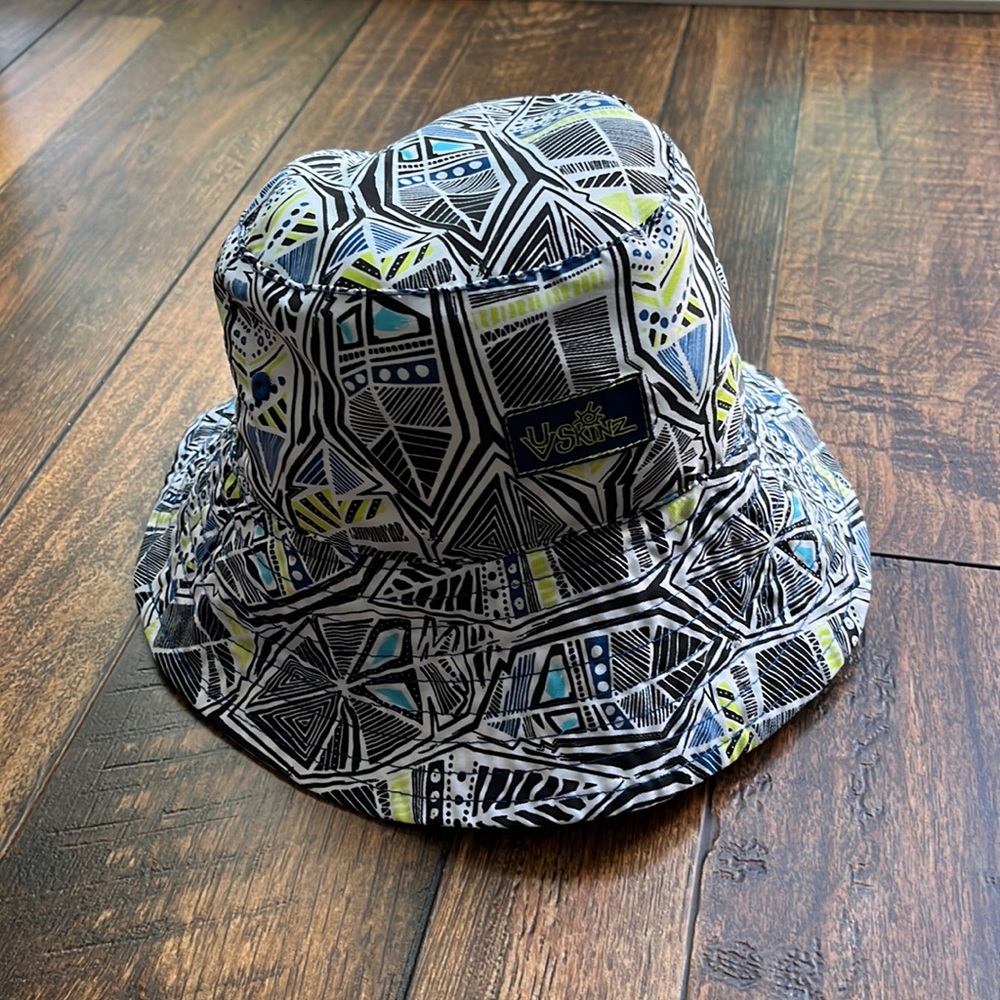 UV SKINZ reversible bucket hat